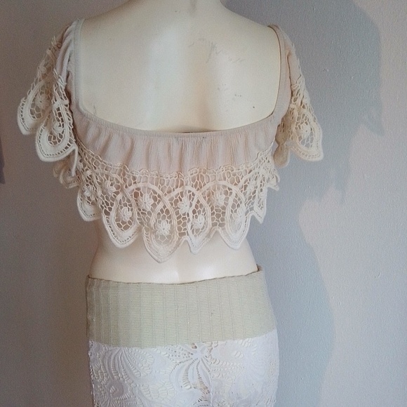 Love Culture Crop Top - Picture 6 of 6